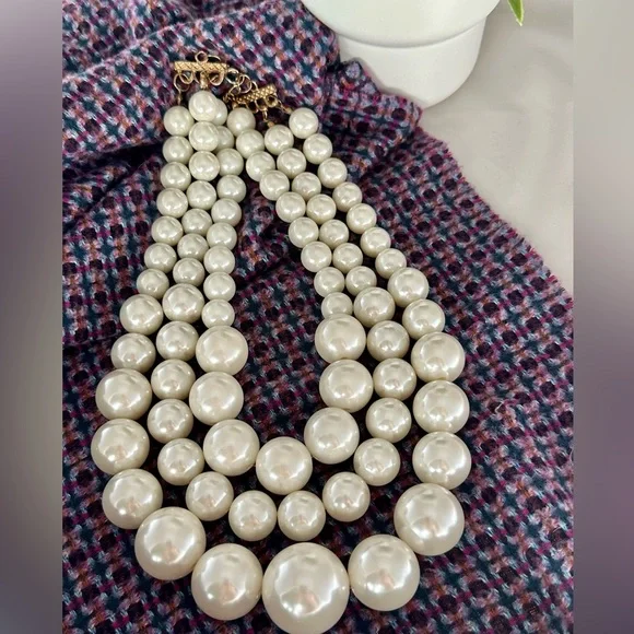 ***SOLD*** JEROLLIN PEARL CLUSTER Statement Necklace 17” VINTAGE Signed - Picture 3 of 16